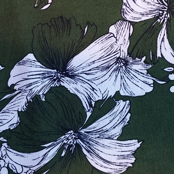 Voodoo Vixen Green & White Floral Print Long Sleeve Wrap Mini Dress 10/XL - Picture 5 of 8